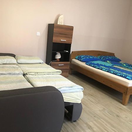 Eddy Apartman Eger Exterior photo